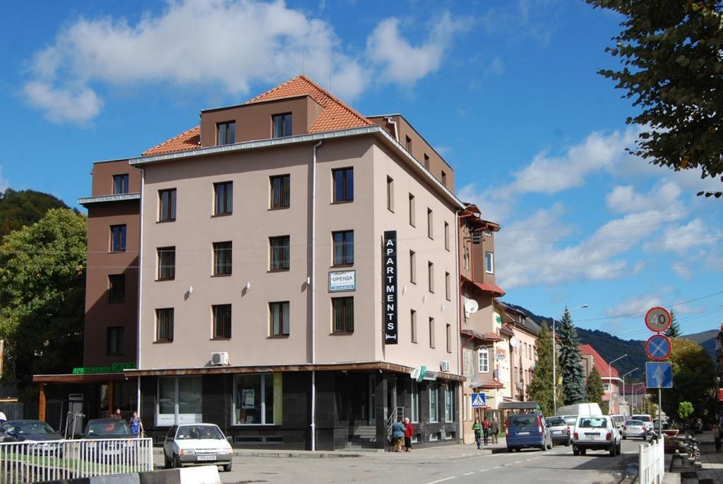 Rakhiv Hotel & Apartments Exterior photo